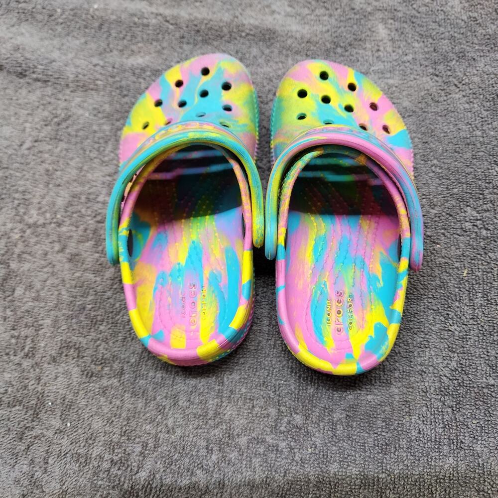 Children's Rainbow Crocs Sandals Shoes Size C9 b51
